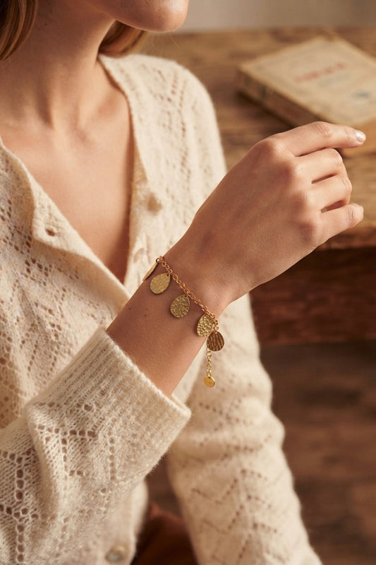 Golden rain🌸(bracelet)